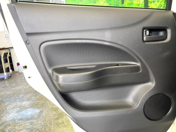 2012 Mitsubishi Mirage DBA-A05A (UW-6a24dfb79da63)[12]
