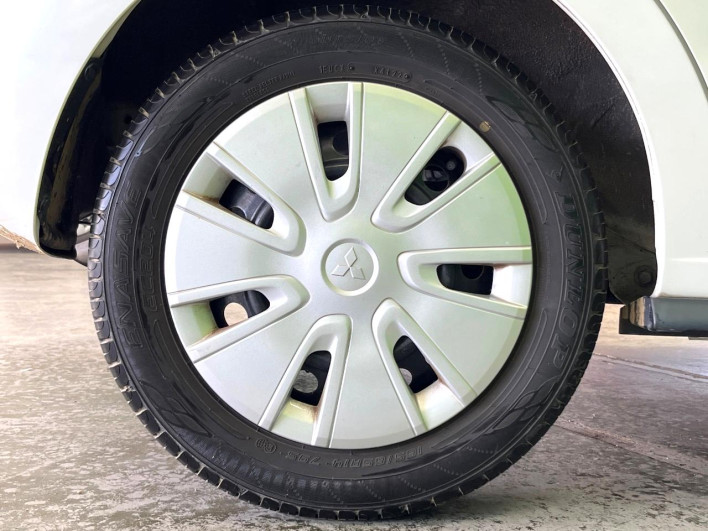 2012 Mitsubishi Mirage DBA-A05A (UW-6a24dfb79da63)[17]