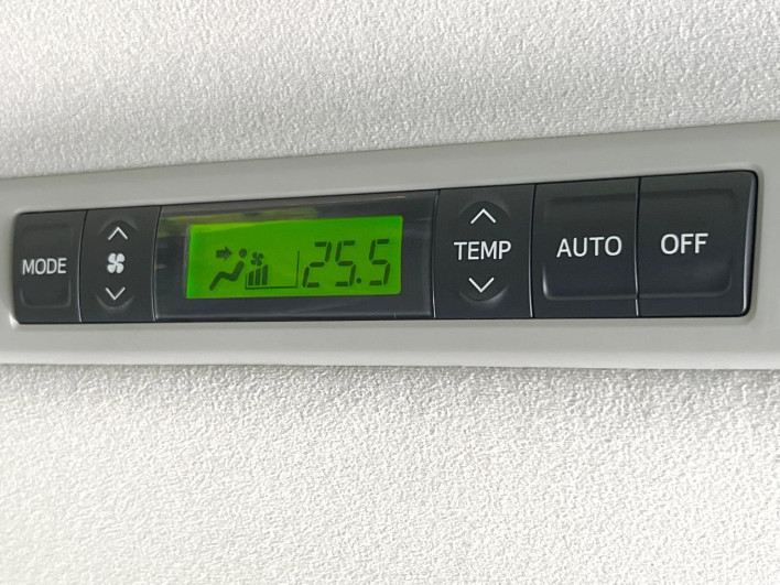 2012 Toyota Alphard DBA-ANH20W (UW-6a24dfdb0488b)[28]