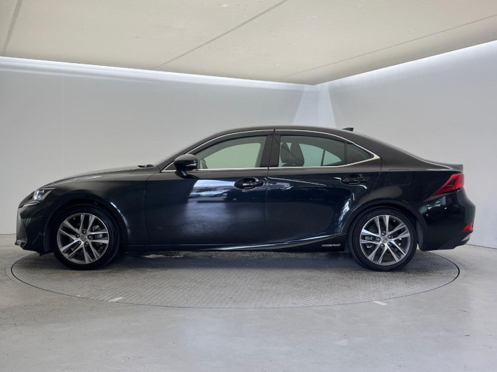 2017 Lexus IS DAA-AVE30 (UW-6a24dfdec468d)[27]