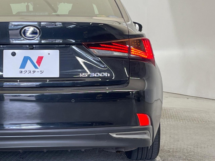 2017 Lexus IS DAA-AVE30 (UW-6a24dfdec468d)[17]