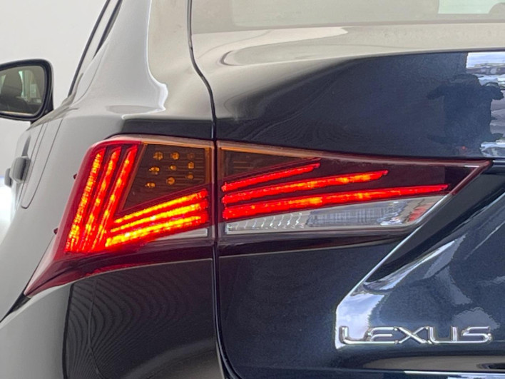 2017 Lexus IS DAA-AVE30 (UW-6a24dfdec468d)[18]