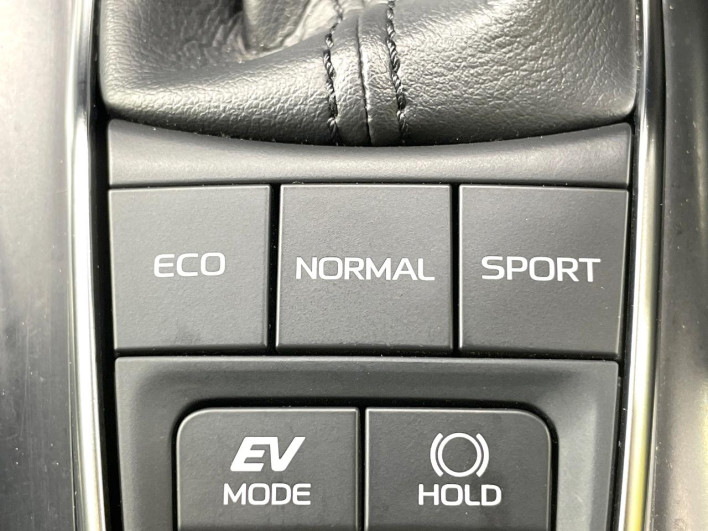 2019 Toyota Camry DAA-AXVH70 (UW-6a24dfec507c9)[26]
