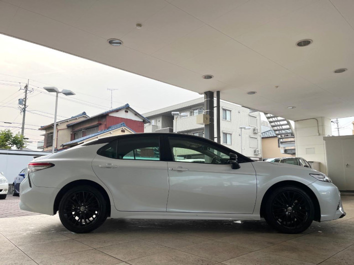 2020 Toyota Camry 6AA-AXVH70 (UW-6a24dfec9a92b)[25]