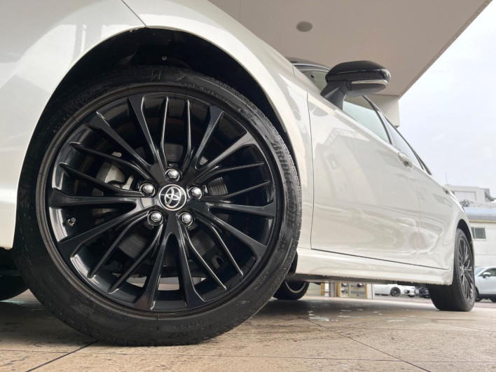 2020 Toyota Camry 6AA-AXVH70 (UW-6a24dfec9a92b)[4]