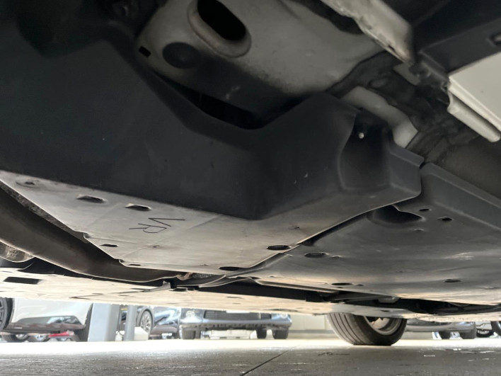 2020 Toyota Camry 6AA-AXVH70 (UW-6a24dfec9a92b)[14]