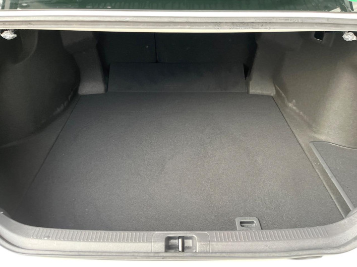 2020 Toyota Camry 6AA-AXVH70 (UW-6a24dfec9a92b)[11]