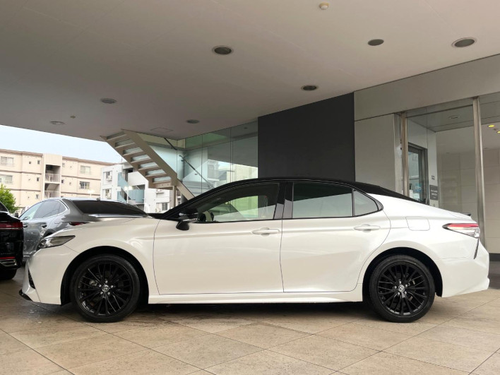 2020 Toyota Camry 6AA-AXVH70 (UW-6a24dfec9a92b)[21]