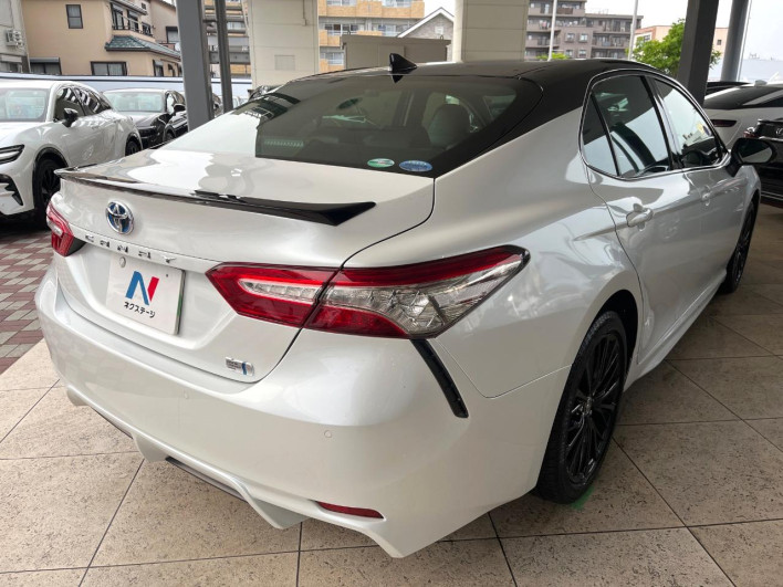 2020 Toyota Camry 6AA-AXVH70 (UW-6a24dfec9a92b)[24]