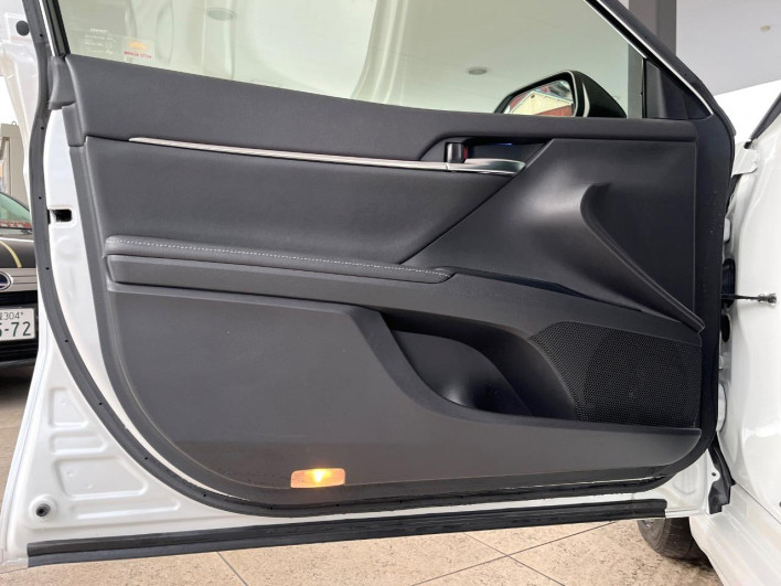 2020 Toyota Camry 6AA-AXVH70 (UW-6a24dfec9a92b)[27]