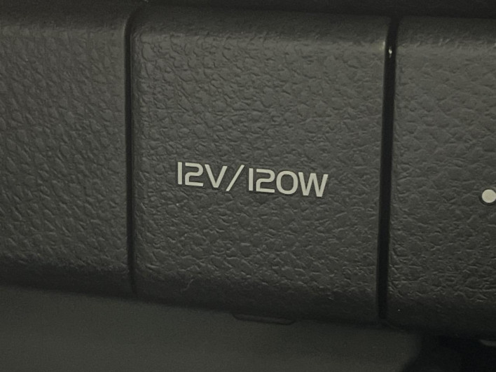 2020 Toyota Camry 6AA-AXVH75 (UW-6a24dfeccda8e)[26]