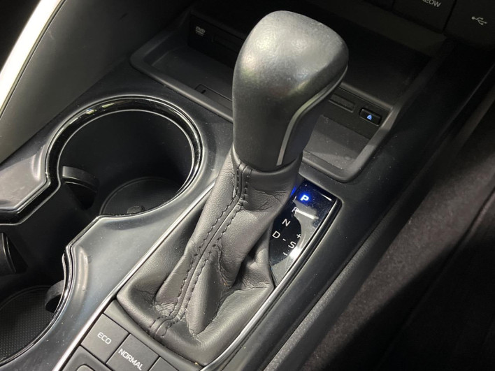 2020 Toyota Camry 6AA-AXVH75 (UW-6a24dfeccda8e)[29]