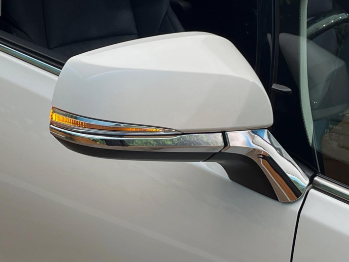 2020 Toyota Alphard Hybrid 6AA-AYH30W (UW-6a24dfef54d00)[14]