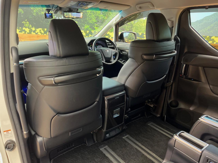 2020 Toyota Alphard Hybrid 6AA-AYH30W (UW-6a24dfef54d00)[25]