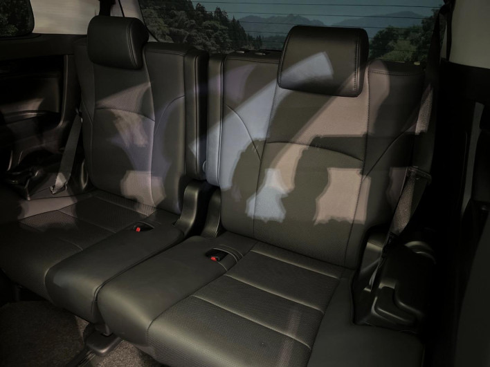 2022 Toyota Alphard Hybrid 6AA-AYH30W (UW-6a24dfefb6343)[28]
