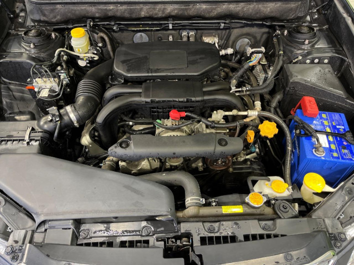 2011 Subaru Legacy Touring Wagon DBA-BR9 (UW-6a24e00faef0b)[4]
