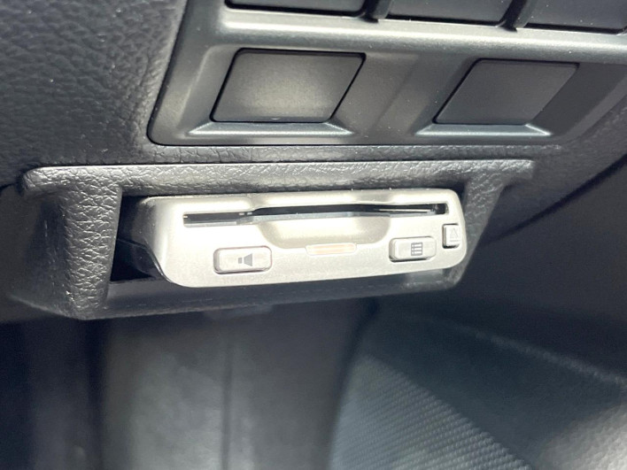 2014 Subaru Legacy Touring Wagon DBA-BRM (UW-6a24e01068925)[24]