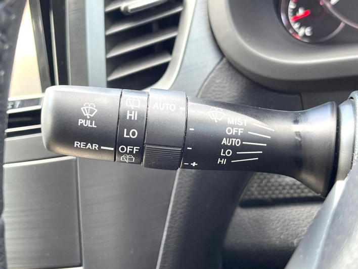 2014 Subaru Legacy Touring Wagon DBA-BRM (UW-6a24e01068925)[18]