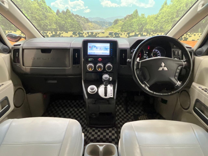 2016 Mitsubishi Delica D:5 LDA-CV1W (UW-6a24e01343462)[17]