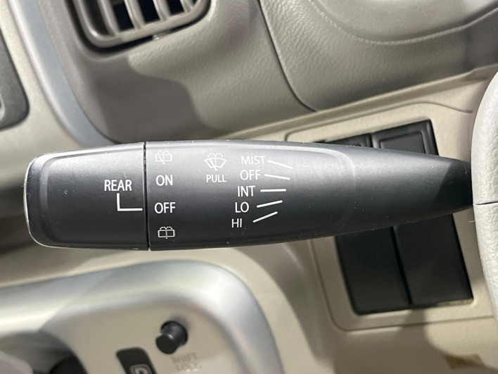 2015 Suzuki Every Wagon ABA-DA17W (UW-6a24e01e4f036)[22]