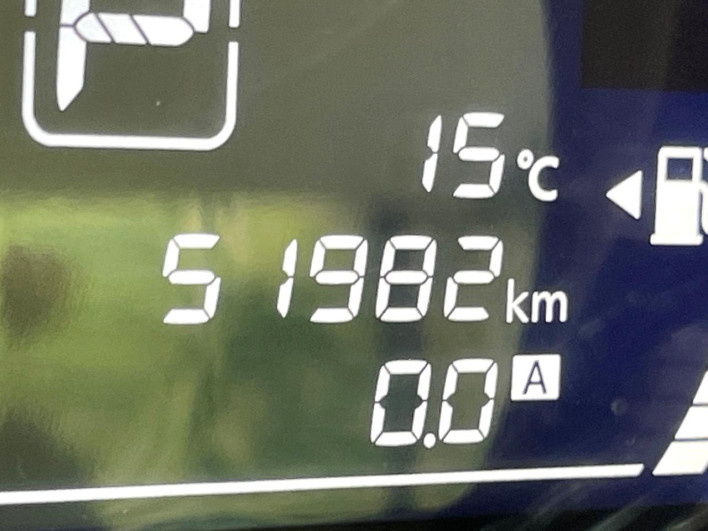 2016 Nissan Note DBA-E12 (UW-6a24e02621cb1)[2]