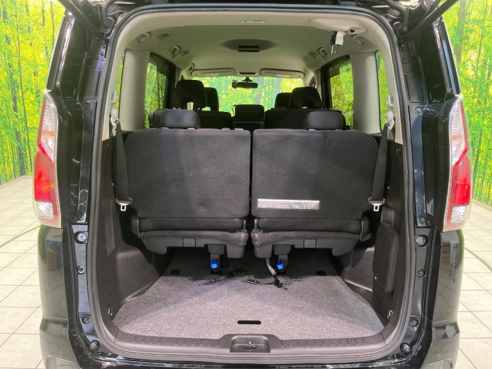 2016 Nissan Serena DAA-GFC27 (UW-6a24e03d17d07)[25]