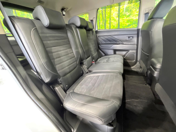 2015 Mitsubishi OUTLANDER PHEV DLA-GG2W (UW-6a24e0441a024)[23]