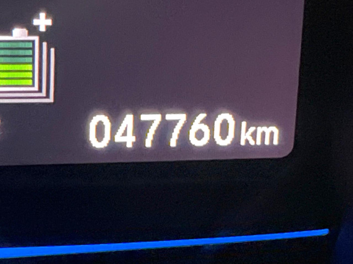 2015 Honda Fit Hybrid DAA-GP5 (UW-6a24e048bed23)[2]