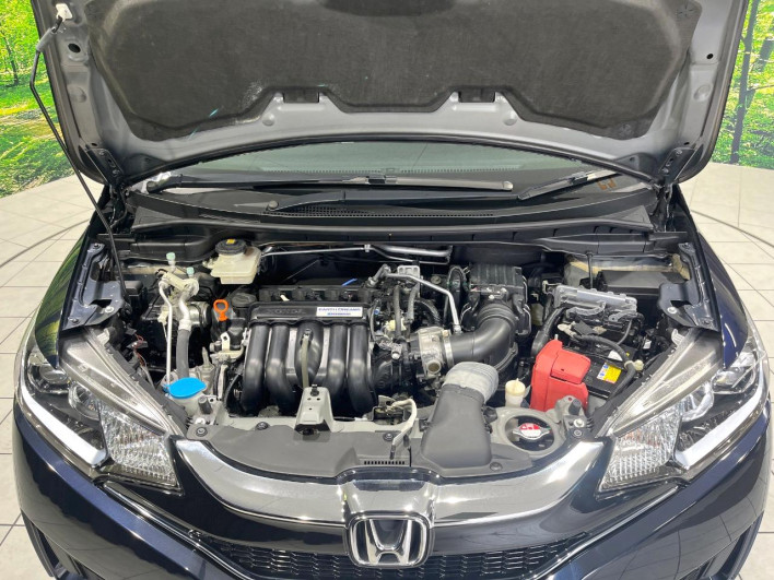 2015 Honda Fit Hybrid DAA-GP5 (UW-6a24e048bed23)[12]