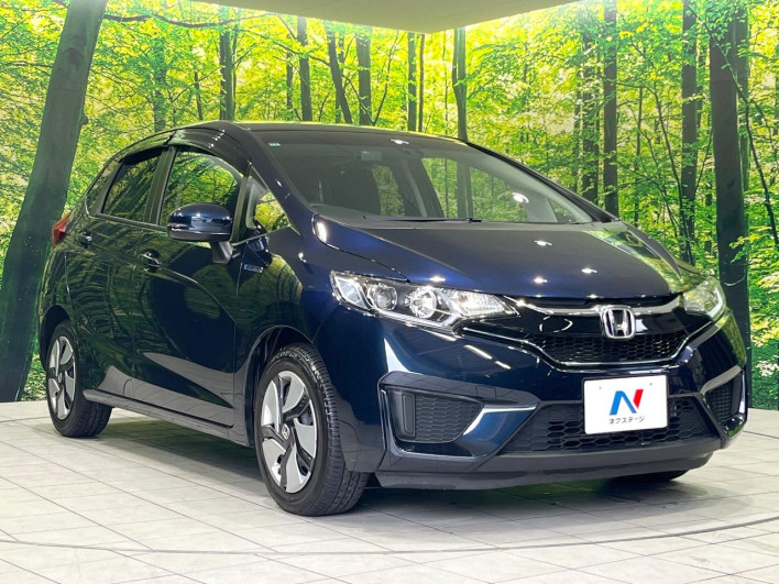 2015 Honda Fit Hybrid DAA-GP5 (UW-6a24e048bed23)[20]