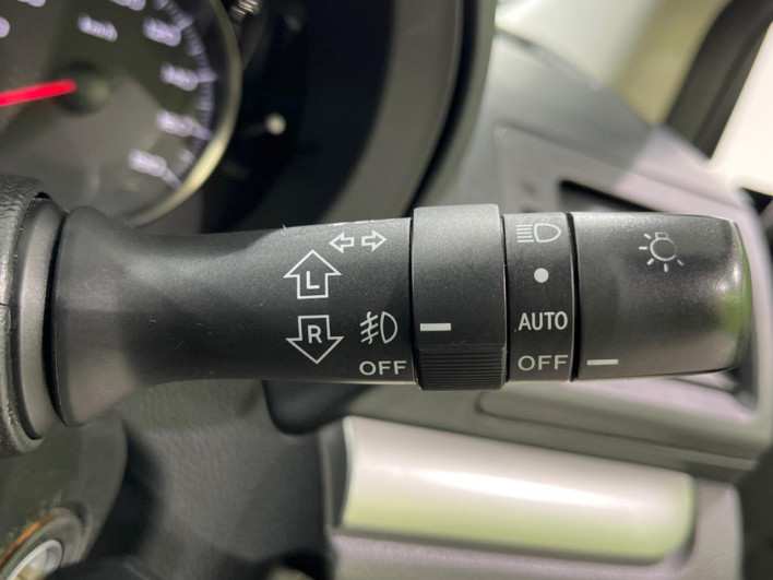 2013 Subaru Impreza Sport DBA-GP7 (UW-6a24e04a49087)[15]