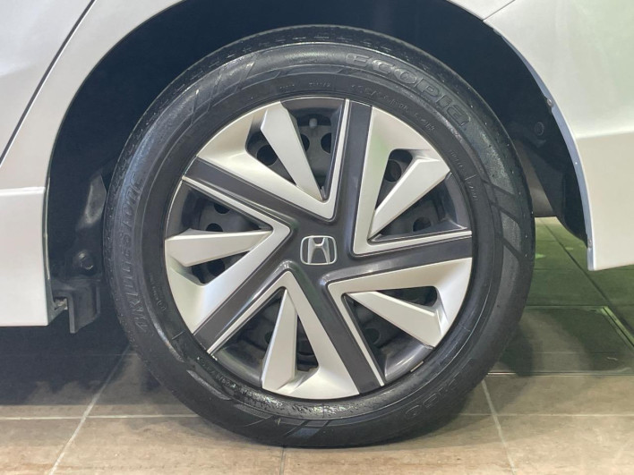 2015 Honda SHUTTLE DAA-GP7 (UW-6a24e04ac0bf0)[8]