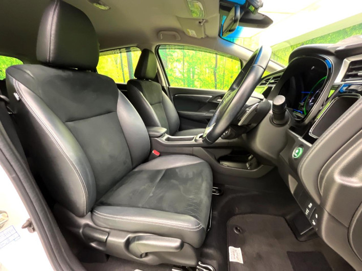 2017 Honda SHUTTLE DAA-GP7 (UW-6a24e04b18781)[24]