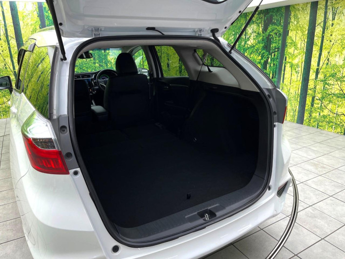 2017 Honda SHUTTLE DAA-GP7 (UW-6a24e04b18781)[29]