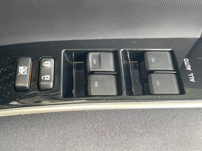 2015 Toyota Estima DBA-GSR50W (UW-6a24e04fb4706)[24]