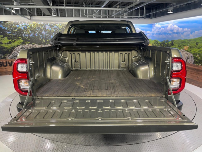 2022 Toyota Hilux 3DF-GUN125 (UW-6a24e054c0443)[14]