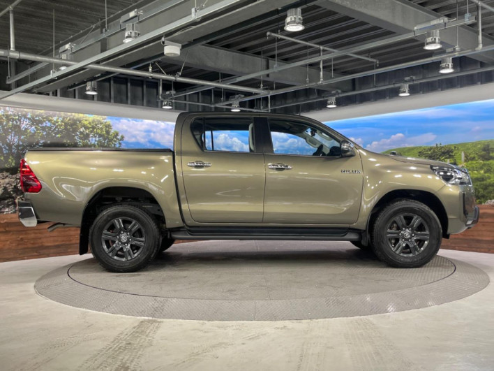 2022 Toyota Hilux 3DF-GUN125 (UW-6a24e054c0443)[8]