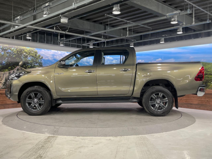 2022 Toyota Hilux 3DF-GUN125 (UW-6a24e054c0443)[12]