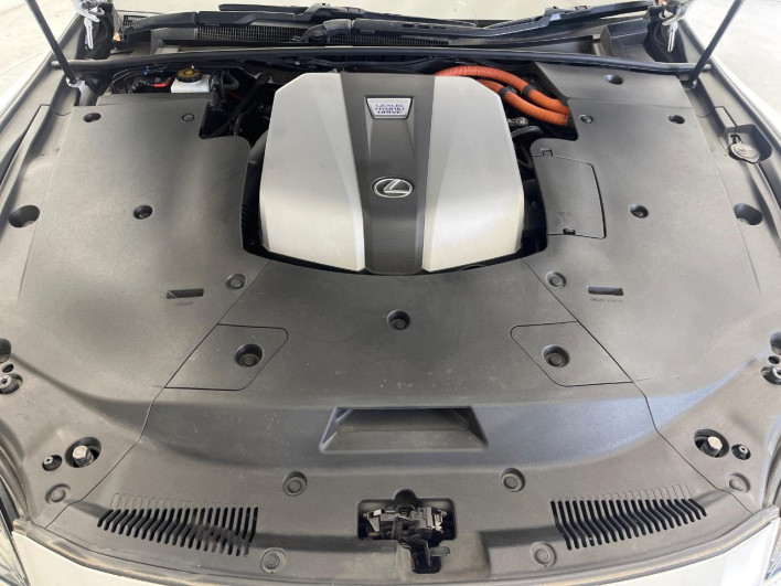 2017 Lexus LS DAA-GVF50 (UW-6a24e0559ffd9)[4]