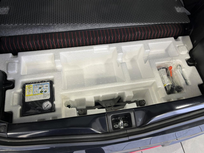 2015 Suzuki Alto Turbo RS DBA-HA36S (UW-6a24e05a4f86b)[28]