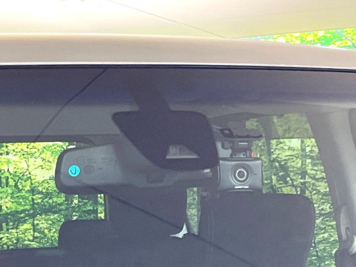 2014 Nissan Serena DAA-HFC26 (UW-6a24e061f103a)[7]