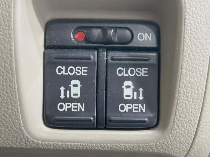2014 Honda N-BOX DBA-JF1 (UW-6a24e073141e5)[21]