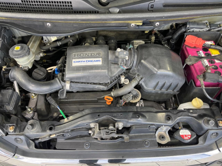 2015 Honda N-BOX CUSTOM DBA-JF1 (UW-6a24e073bb8f8)[10]