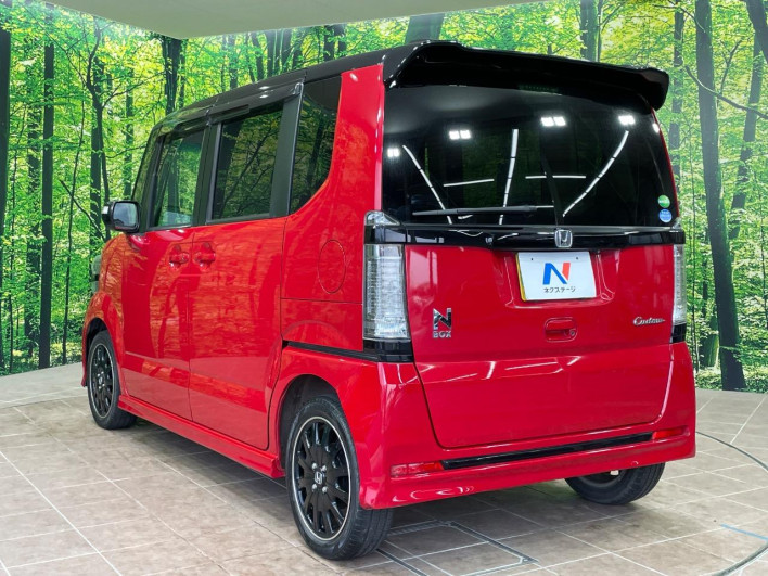 2016 Honda N-BOX CUSTOM DBA-JF1 (UW-6a24e07887b2d)[18]