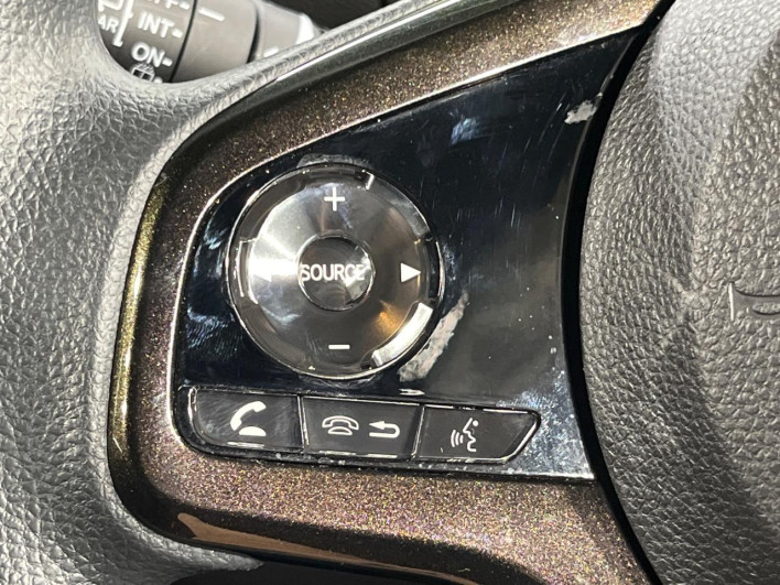 2018 Honda N-BOX CUSTOM DBA-JF3 (UW-6a24e07ab284c)[18]