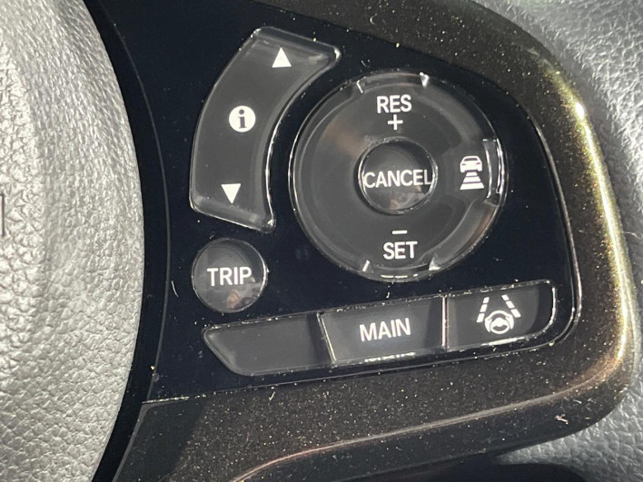 2018 Honda N-BOX CUSTOM DBA-JF3 (UW-6a24e07ab284c)[17]