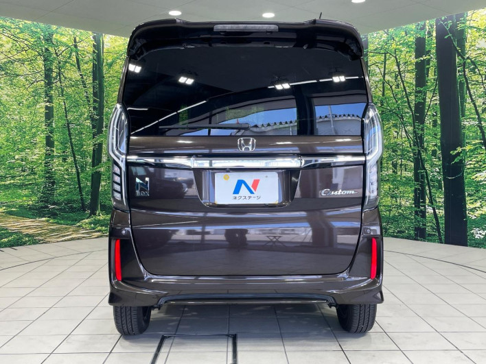 2018 Honda N-BOX CUSTOM DBA-JF3 (UW-6a24e07aec208)[15]