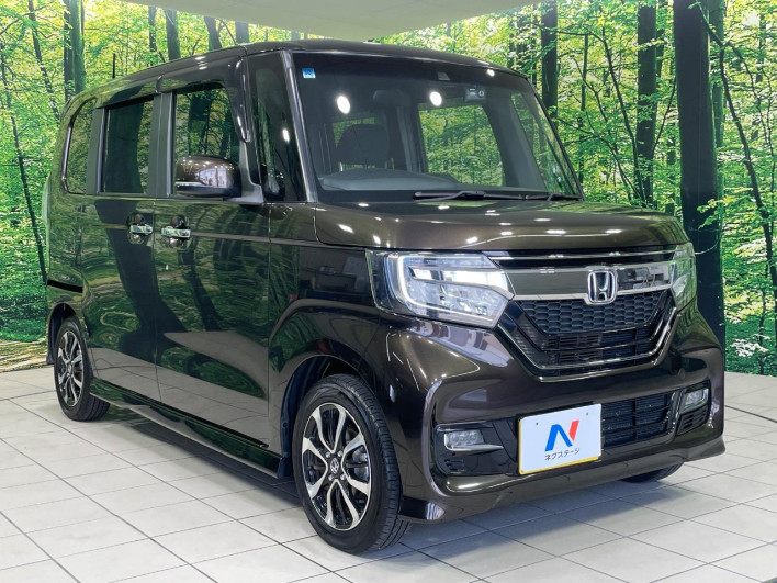 2018 Honda N-BOX CUSTOM DBA-JF3 (UW-6a24e07aec208)[18]