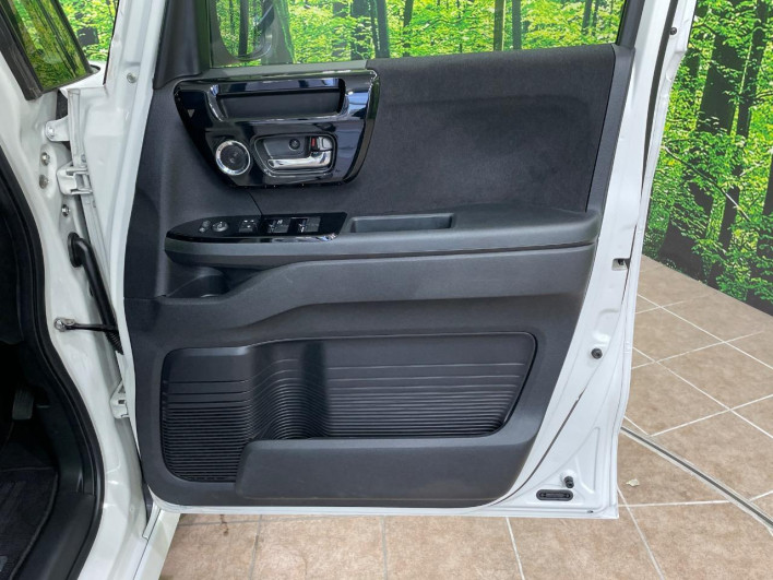 2021 Honda N-BOX CUSTOM 6BA-JF3 (UW-6a24e07f57384)[21]