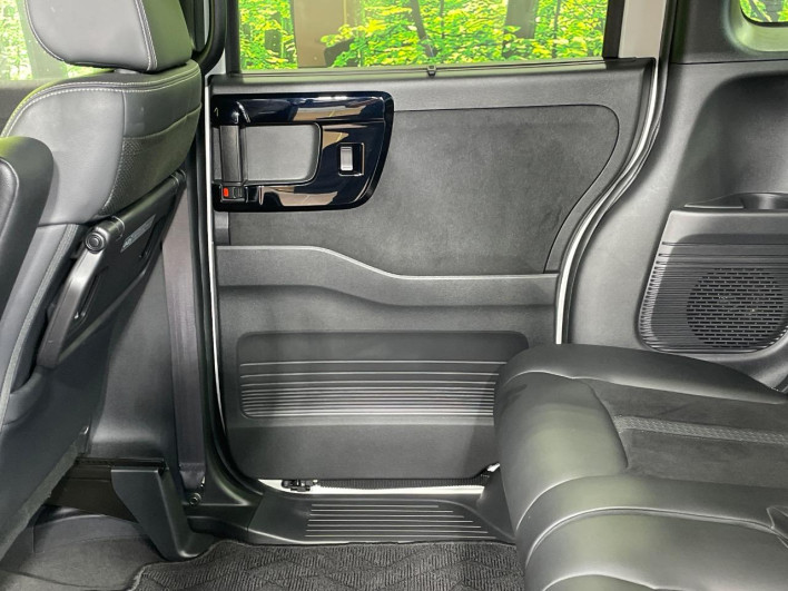 2021 Honda N-BOX CUSTOM 6BA-JF3 (UW-6a24e07f57384)[24]
